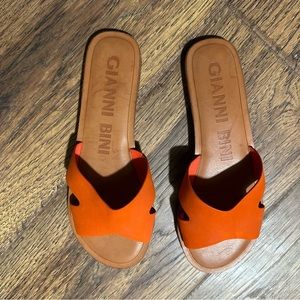 Gianni Bini, size 8 orange sandals. Never worn!
